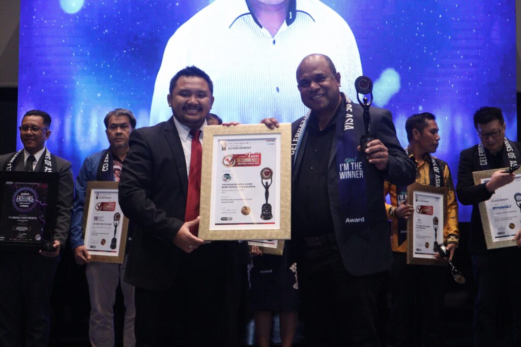 Prestasi Gemilang! Yayasan Bejana Kasih Bumi Papua Raih Penghargaan #1 Most Recommended School Award 2025